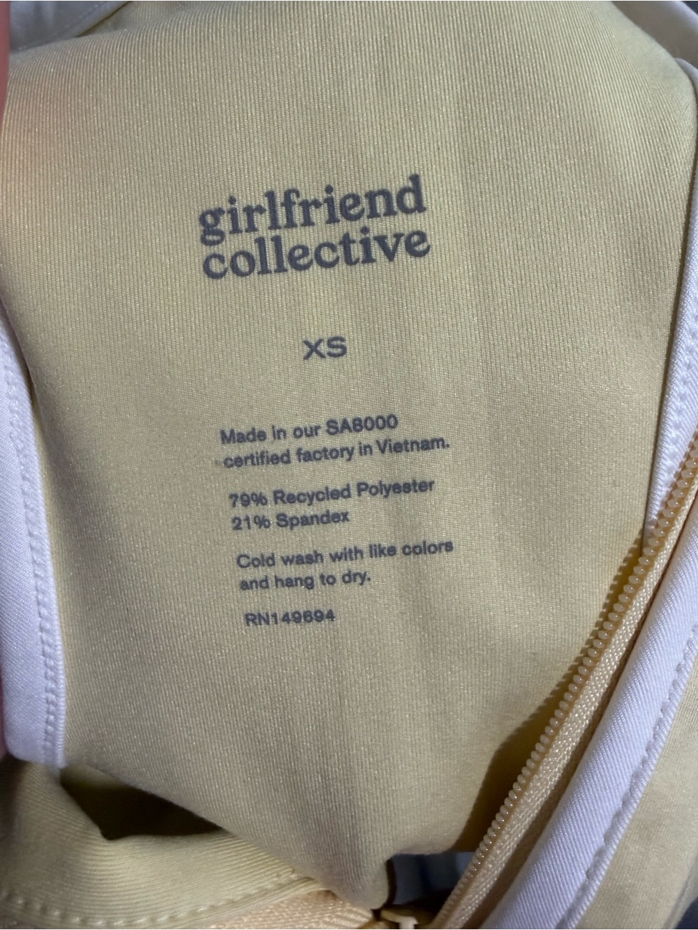 Girlfriend Collective Yellow Zip-Front Sleeveless Crop Top with White Trim - Picture 4 of 4